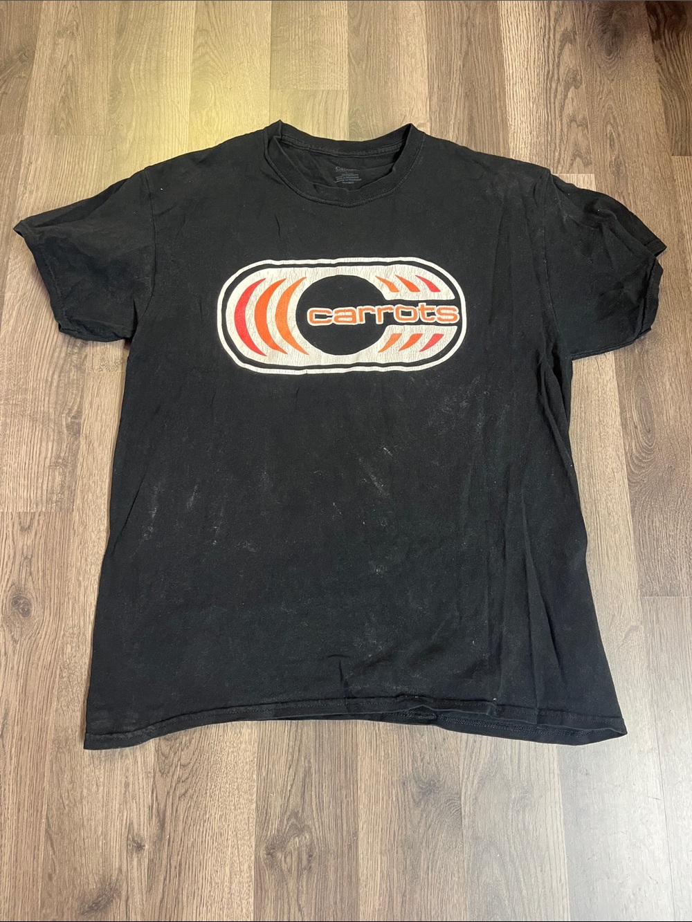 Men’s large Carrots shirt